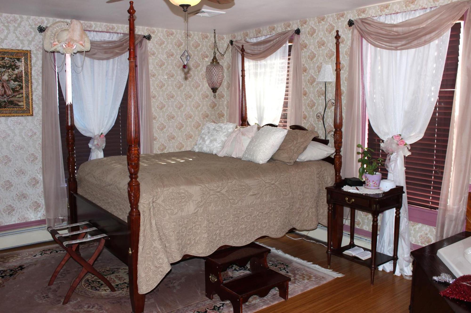 Carriage Stop Bed & Breakfast Palmyra Exterior photo
