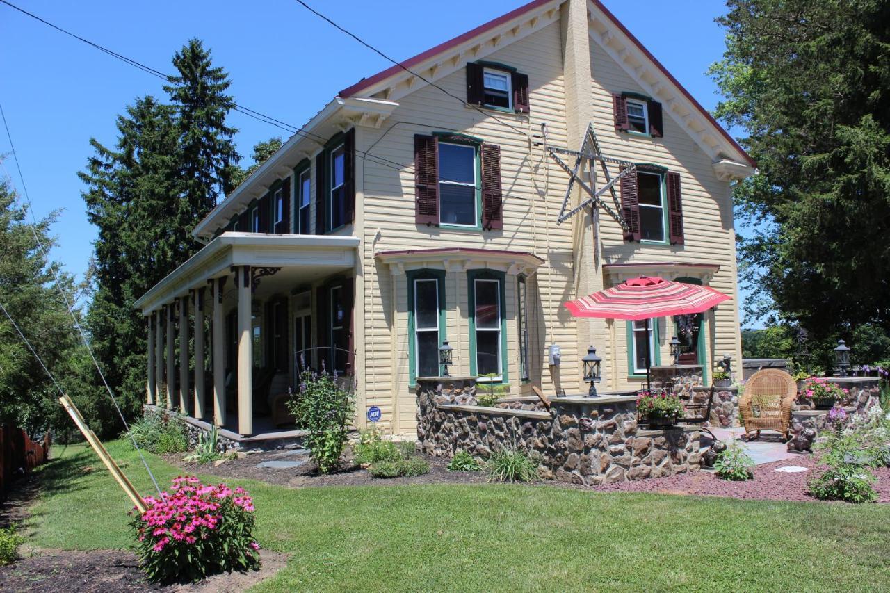 Carriage Stop Bed & Breakfast Palmyra Exterior photo